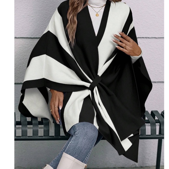 Luxe Color Block Loose Fit Shawl Wrap Cardigan - Picture 2 of 3